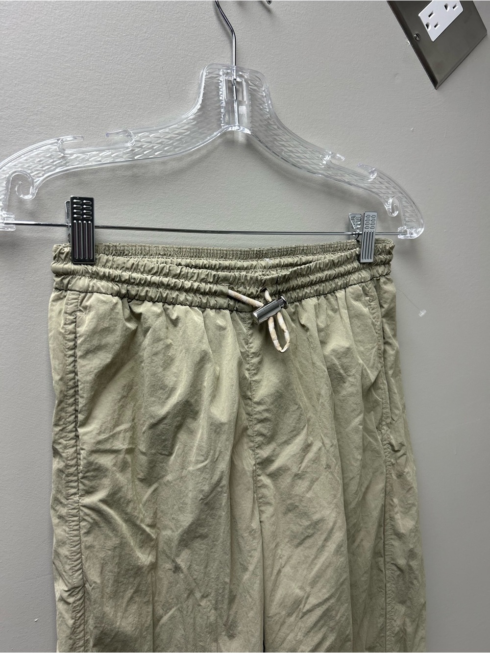 Lululemon Women’s Evergreen Track Pant Beige - Picture 2 of 6